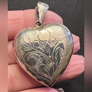 *Just sold* Antique .925 Etched Silver Locket